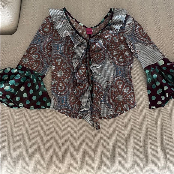 Save The Queen Multicolor Ruffled Blouse - Picture 2 of 4